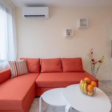 Bright & Chic Parkside Apartment София Экстерьер фото