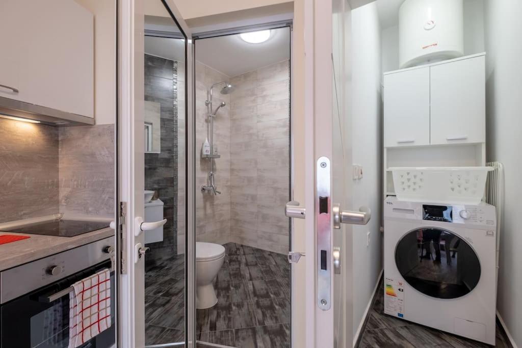 Bright & Chic Parkside Apartment София Экстерьер фото